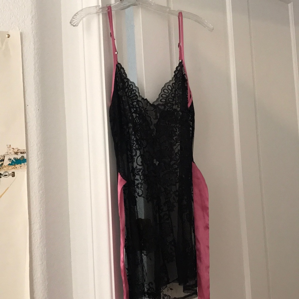 Black lace see-through chemise w/rose colored shoulder straps & waist 🎀 ribbon